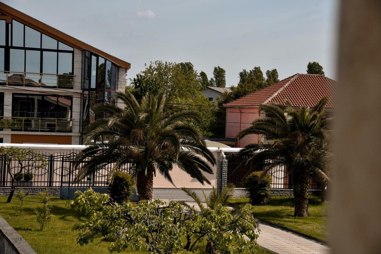 Villa Garden Shkodra Ngoại thất bức ảnh