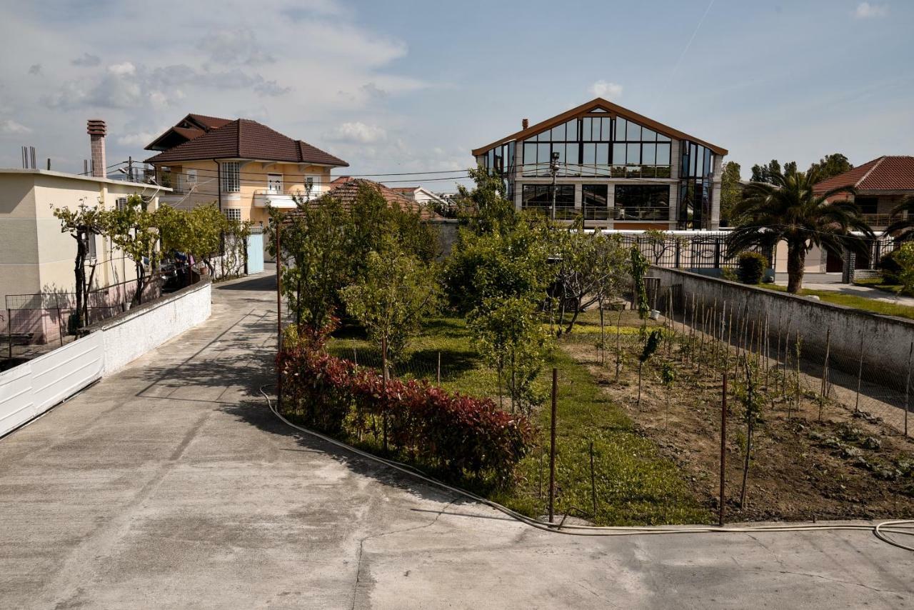 Villa Garden Shkodra Ngoại thất bức ảnh
