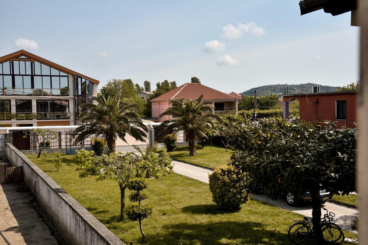 Villa Garden Shkodra Ngoại thất bức ảnh